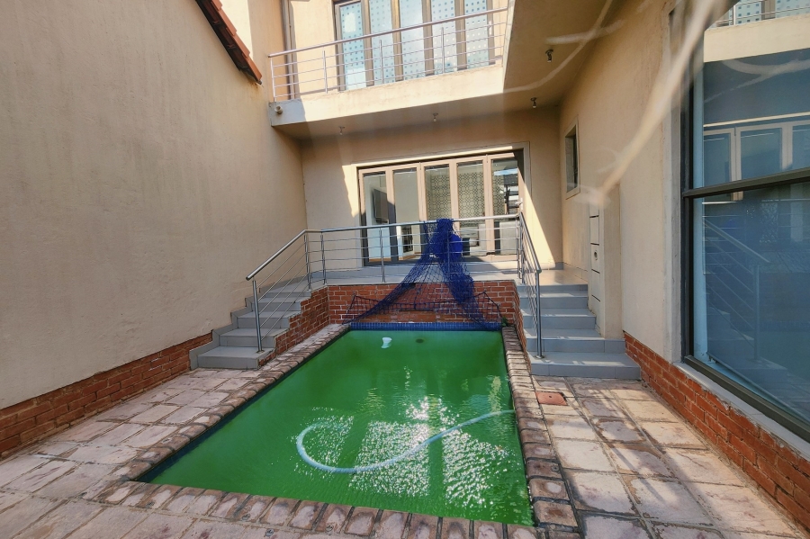 6 Bedroom Property for Sale in Brooklands Lifestyle Estate Gauteng