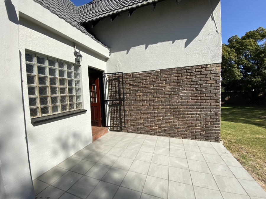 6 Bedroom Property for Sale in Freeway Park Gauteng