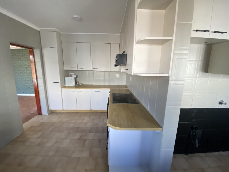 6 Bedroom Property for Sale in Freeway Park Gauteng