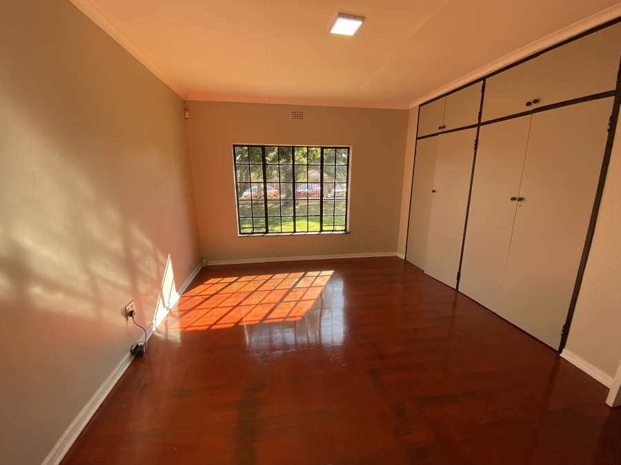 6 Bedroom Property for Sale in Freeway Park Gauteng