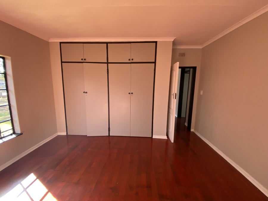 6 Bedroom Property for Sale in Freeway Park Gauteng