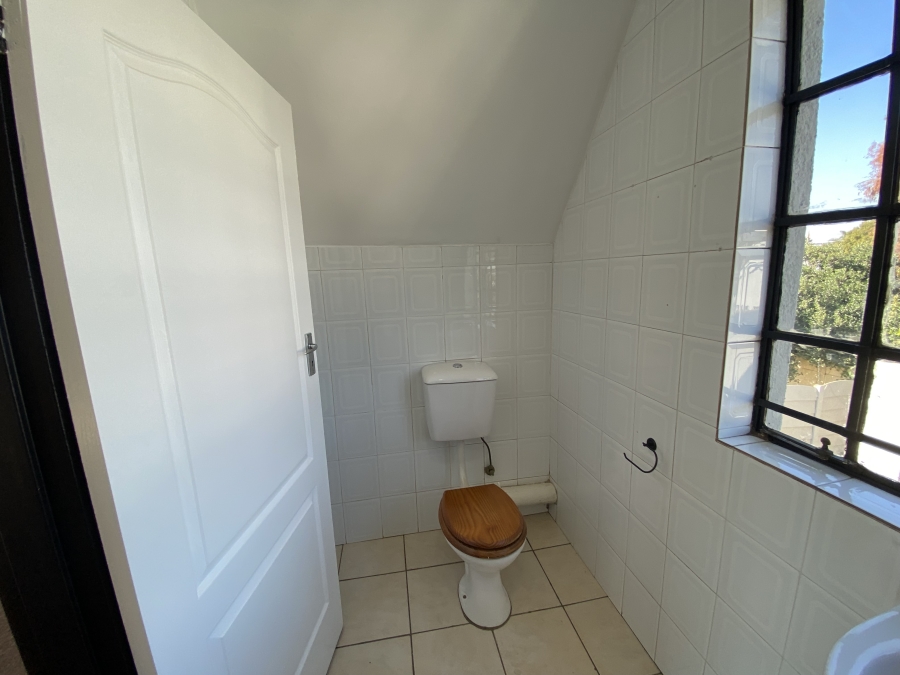 6 Bedroom Property for Sale in Freeway Park Gauteng