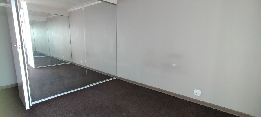 1 Bedroom Property for Sale in Honeyhills Gauteng