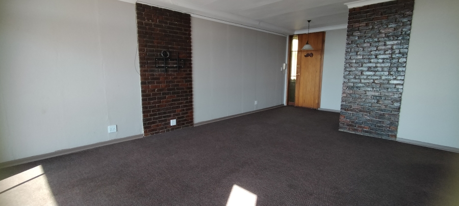 1 Bedroom Property for Sale in Honeyhills Gauteng
