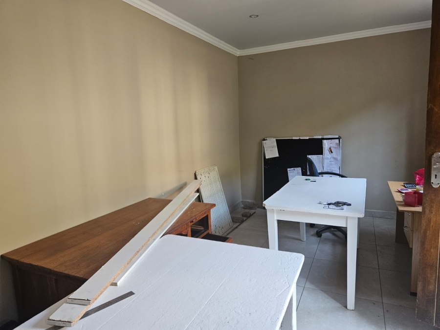 5 Bedroom Property for Sale in Kensington Gauteng