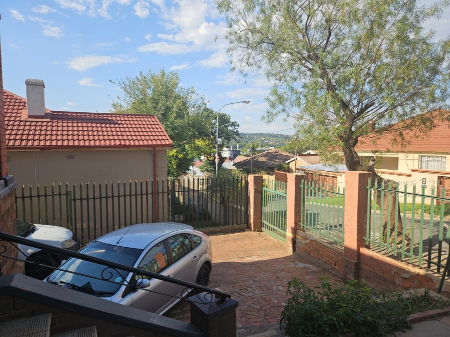5 Bedroom Property for Sale in Kensington Gauteng