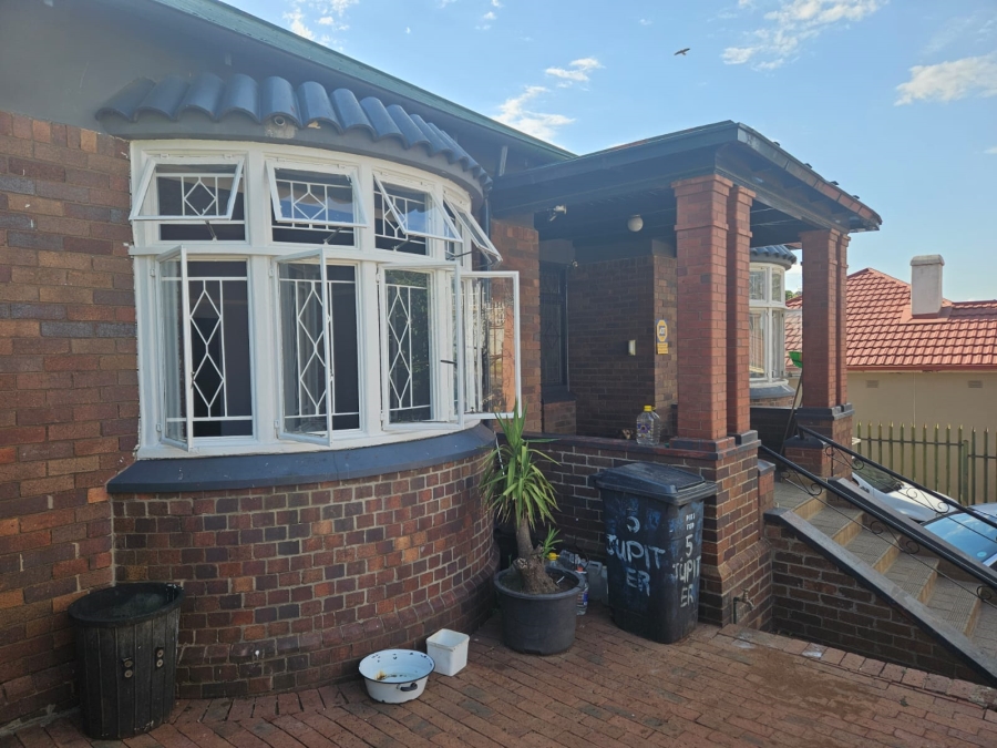 5 Bedroom Property for Sale in Kensington Gauteng