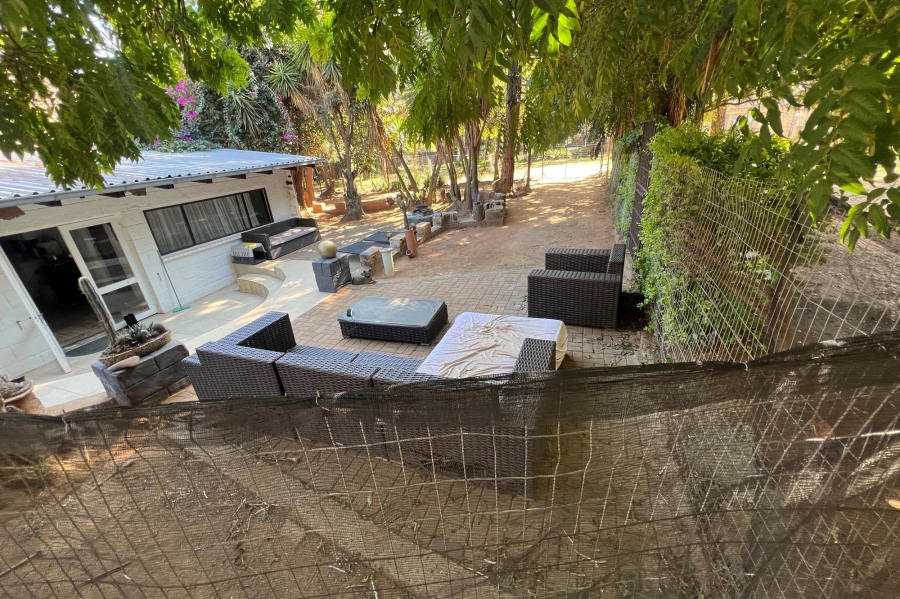 16 Bedroom Property for Sale in Glen Austin Gauteng