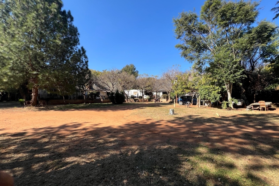 16 Bedroom Property for Sale in Glen Austin Gauteng