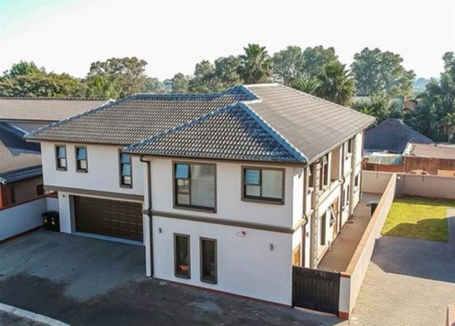 5 Bedroom Property for Sale in Brentwood Park Gauteng