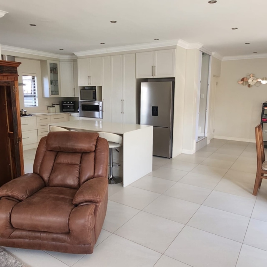 5 Bedroom Property for Sale in Brentwood Park Gauteng