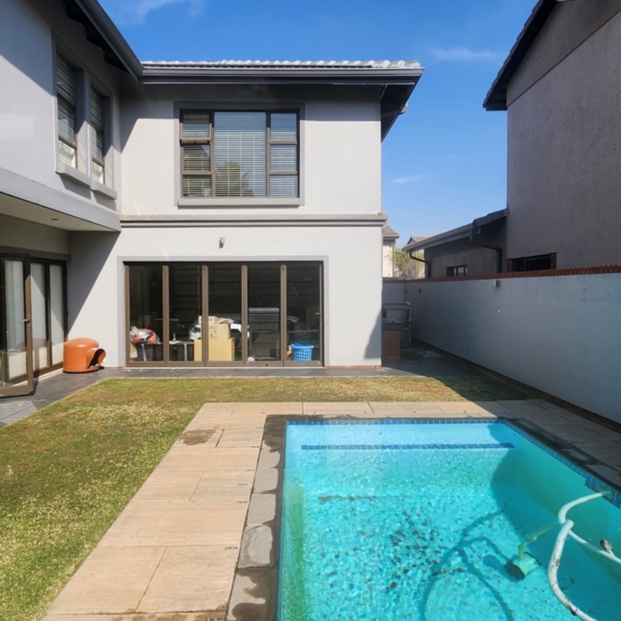 5 Bedroom Property for Sale in Brentwood Park Gauteng