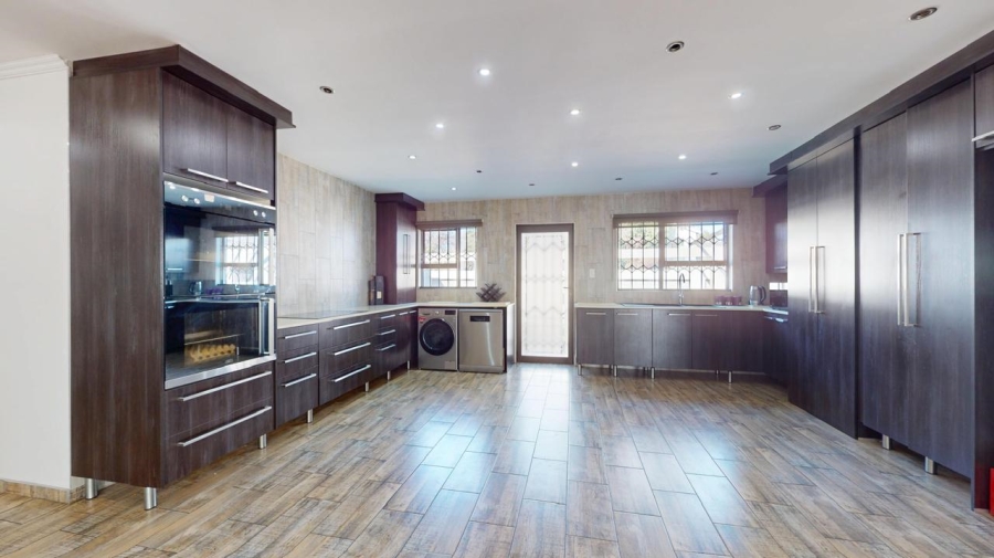 4 Bedroom Property for Sale in Parkrand Gauteng
