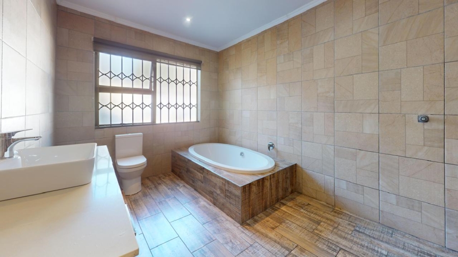 4 Bedroom Property for Sale in Parkrand Gauteng
