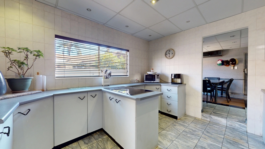 3 Bedroom Property for Sale in Sunward Park Gauteng