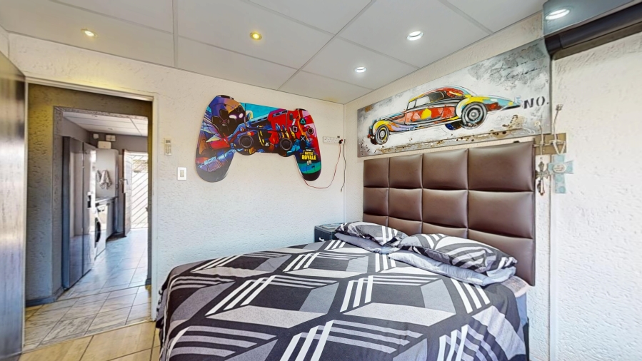 3 Bedroom Property for Sale in Sunward Park Gauteng