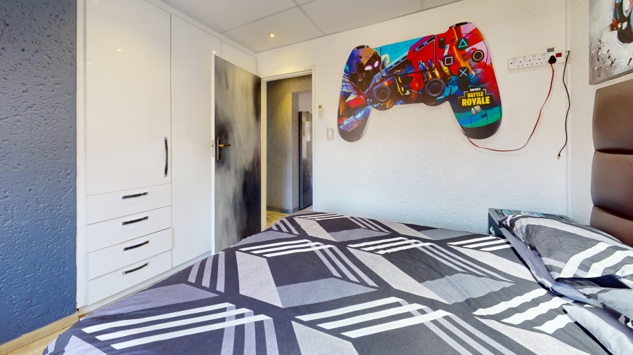 3 Bedroom Property for Sale in Sunward Park Gauteng