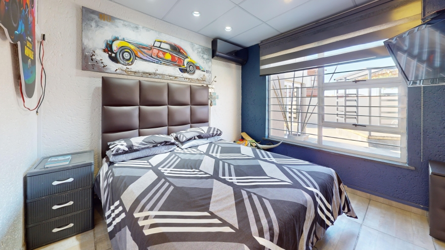 3 Bedroom Property for Sale in Sunward Park Gauteng