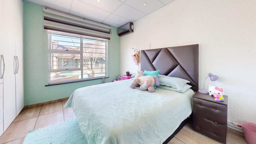 3 Bedroom Property for Sale in Sunward Park Gauteng