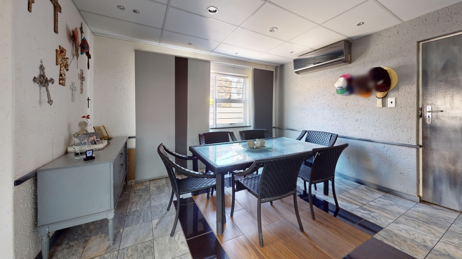 3 Bedroom Property for Sale in Sunward Park Gauteng