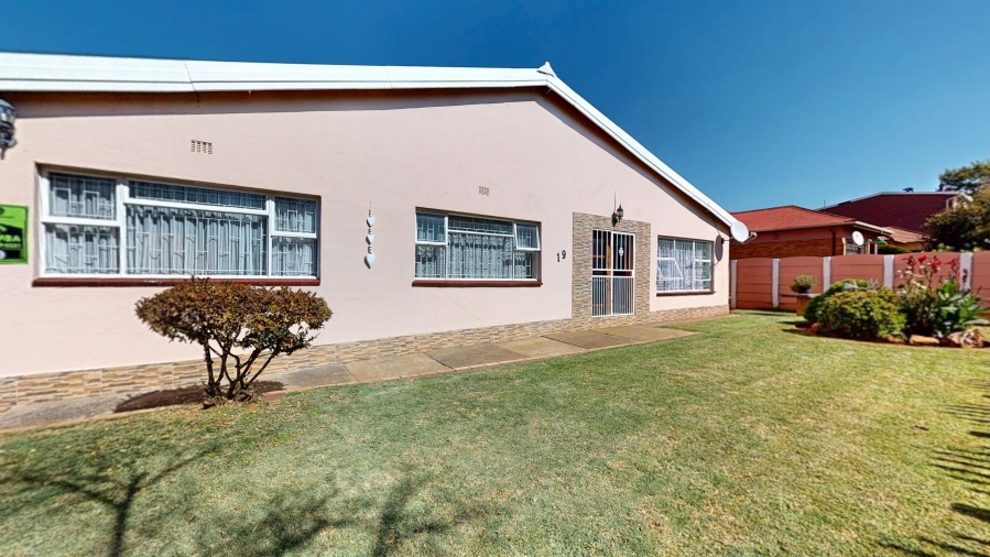 3 Bedroom Property for Sale in Witfield Gauteng