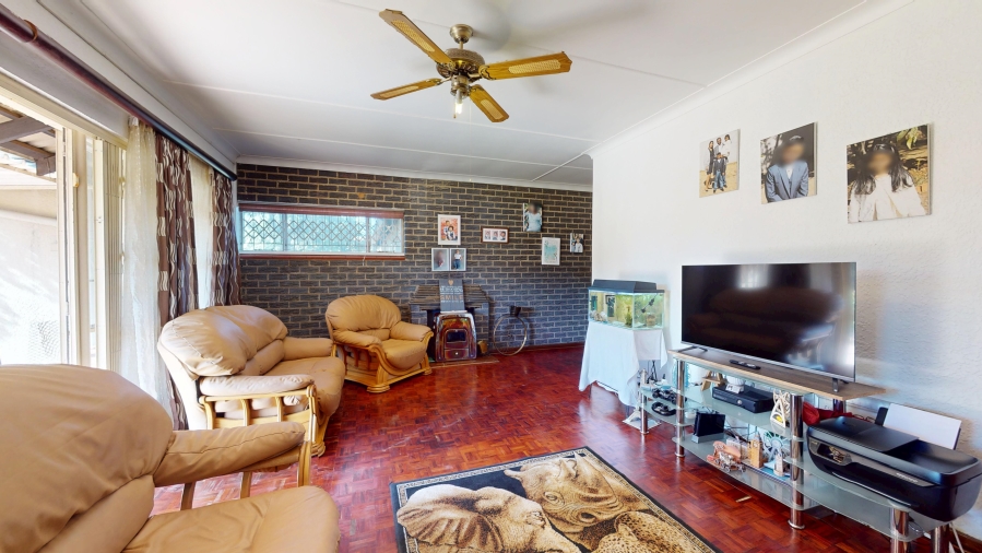 3 Bedroom Property for Sale in Dayanglen Gauteng