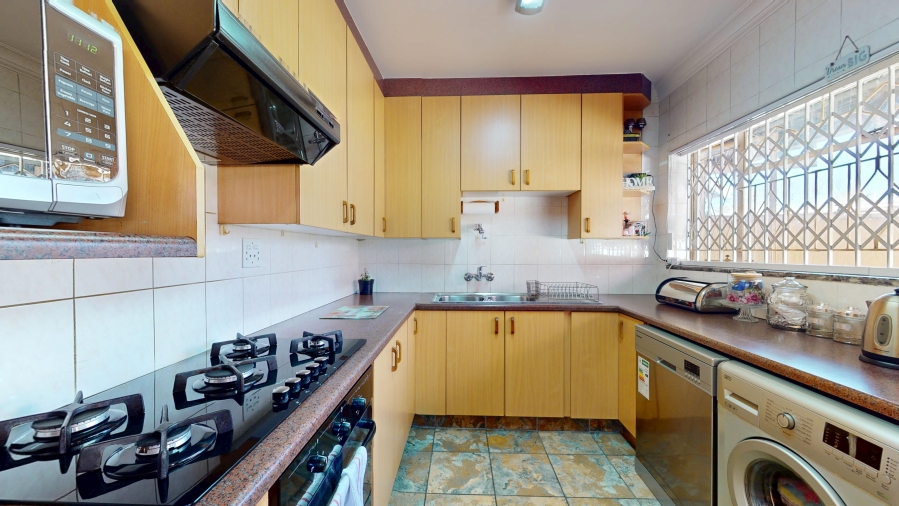 3 Bedroom Property for Sale in Dayanglen Gauteng