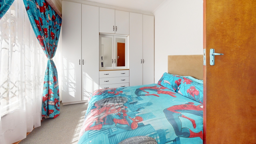 3 Bedroom Property for Sale in Dayanglen Gauteng
