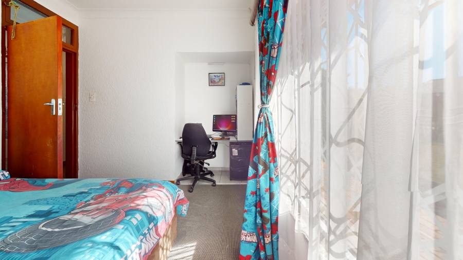 3 Bedroom Property for Sale in Dayanglen Gauteng