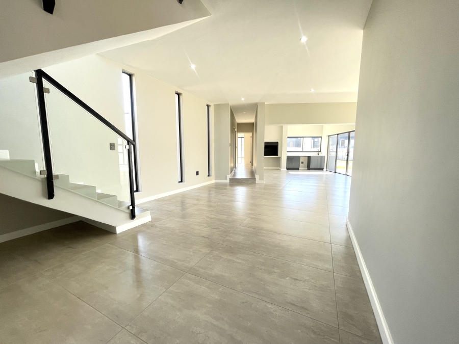 4 Bedroom Property for Sale in Midstream Heights Gauteng