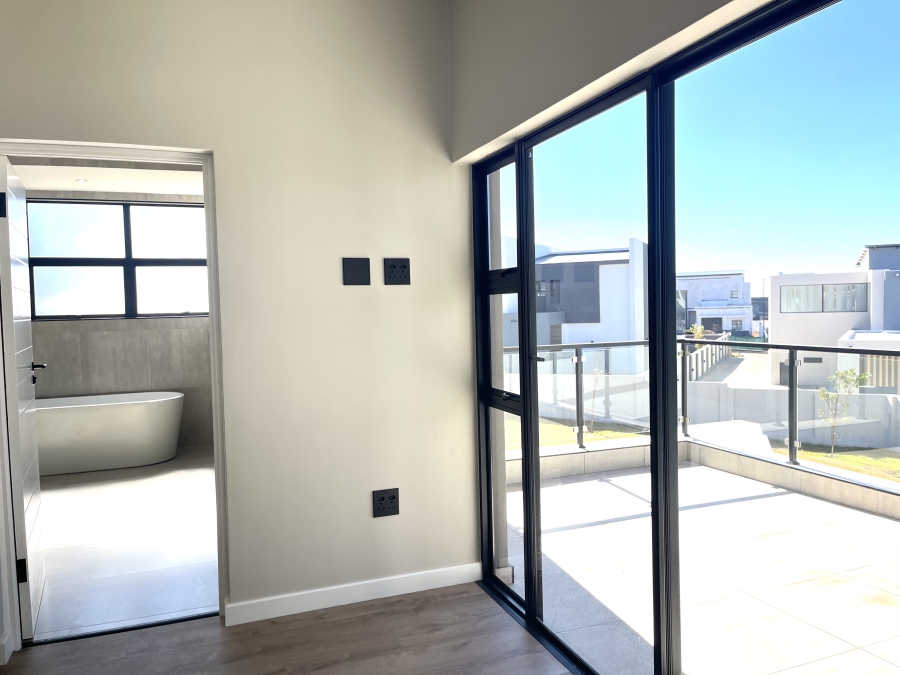 4 Bedroom Property for Sale in Midstream Heights Gauteng