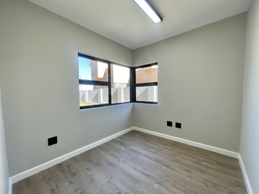 4 Bedroom Property for Sale in Midstream Heights Gauteng