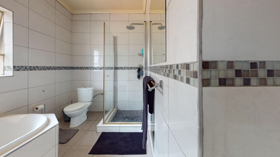 4 Bedroom Property for Sale in Witfield Gauteng