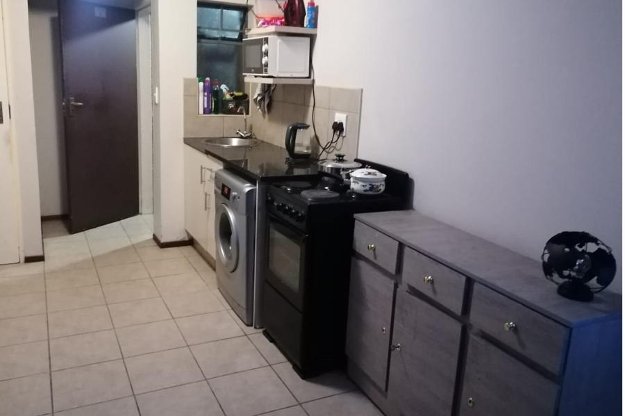 1 Bedroom Property for Sale in Noordwyk Gauteng
