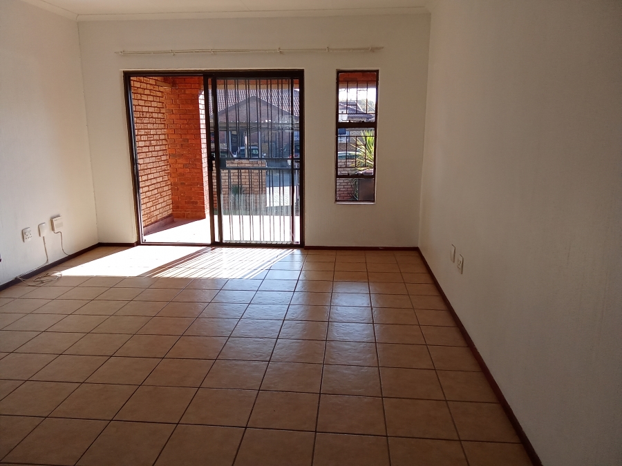 2 Bedroom Property for Sale in Florida Glen Gauteng