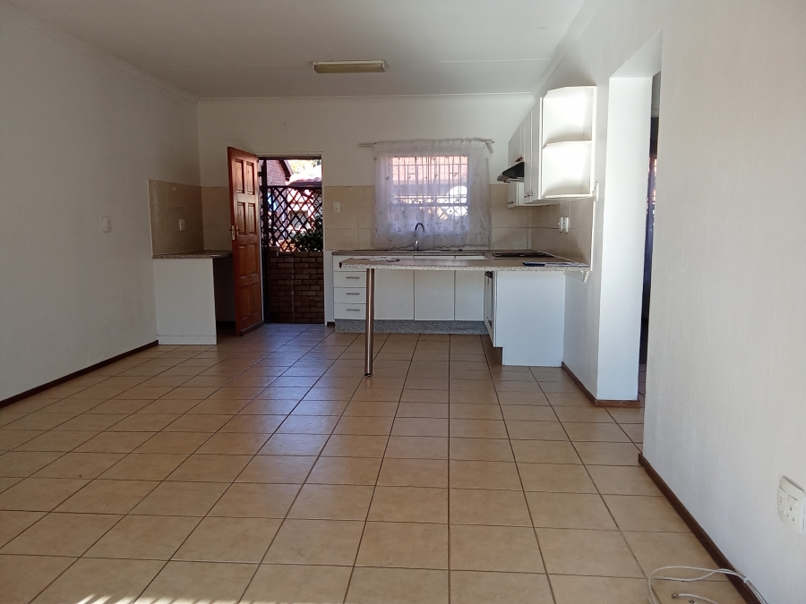 2 Bedroom Property for Sale in Florida Glen Gauteng