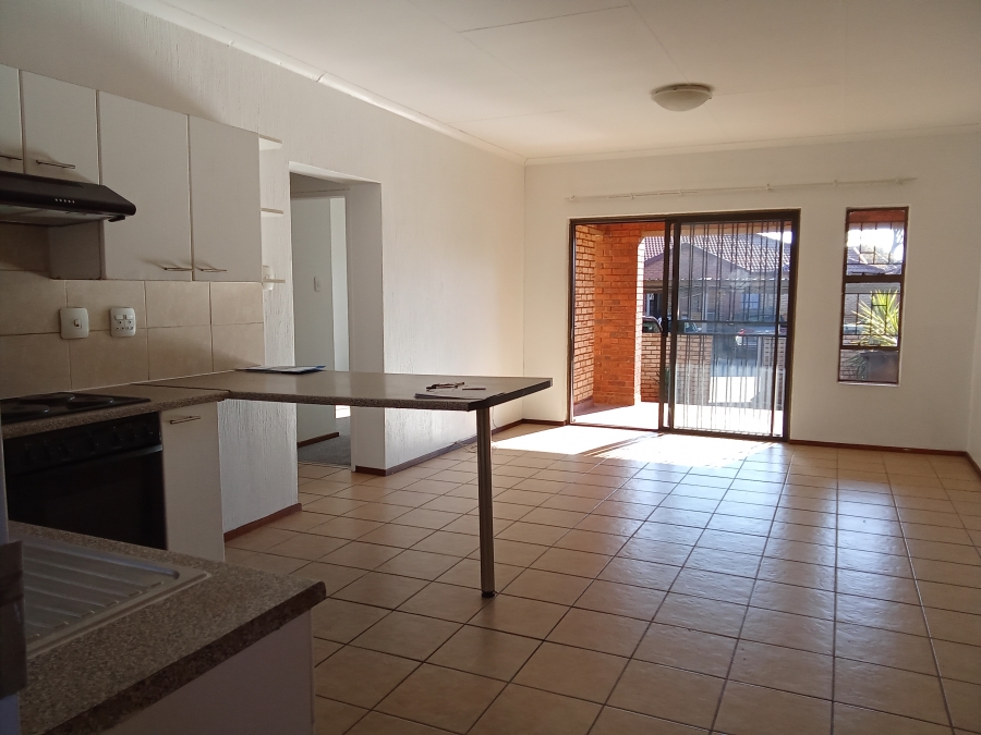 2 Bedroom Property for Sale in Florida Glen Gauteng