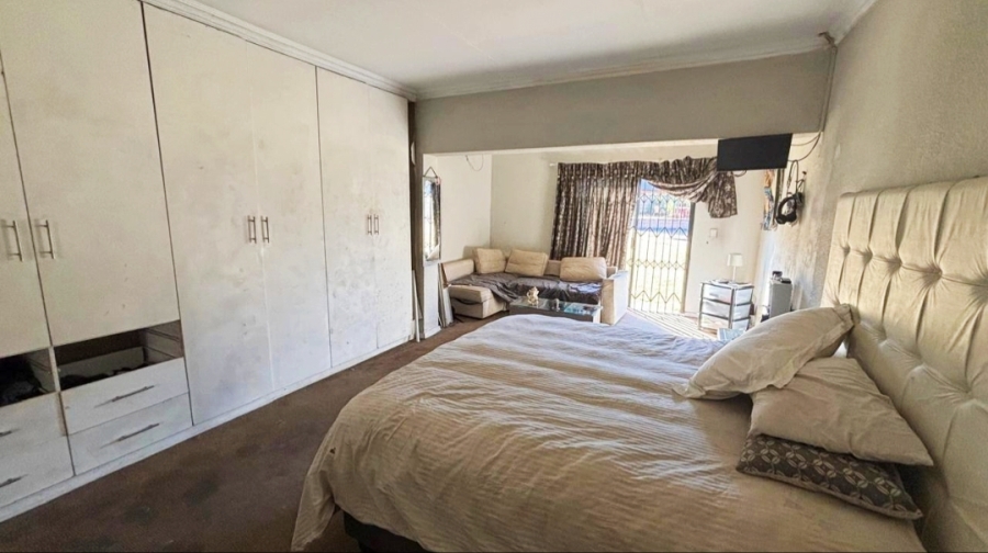 4 Bedroom Property for Sale in Brackenhurst Gauteng