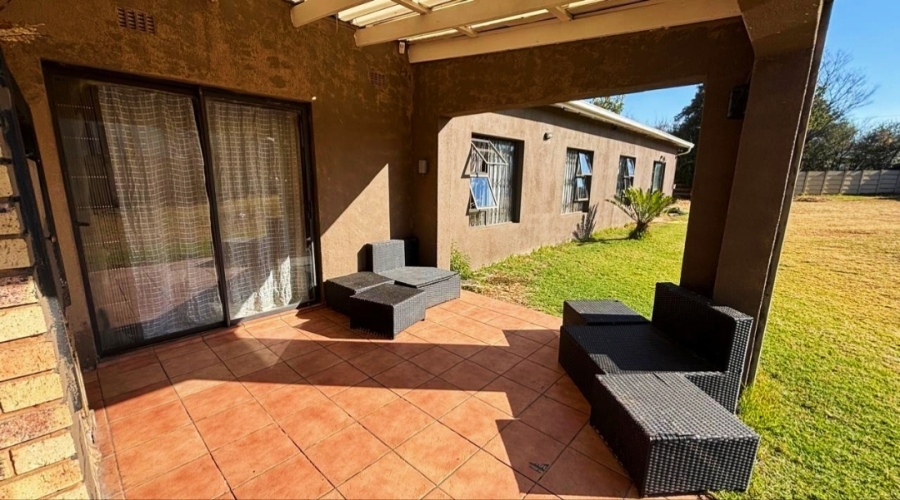 4 Bedroom Property for Sale in Brackenhurst Gauteng