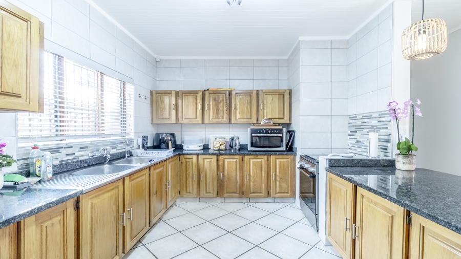 2 Bedroom Property for Sale in Montana Park Gauteng