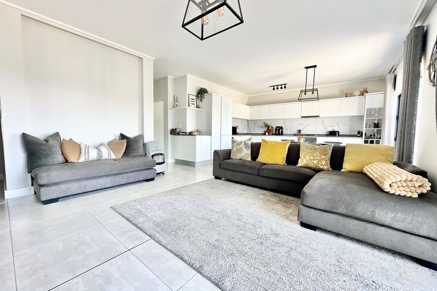 2 Bedroom Property for Sale in The Polofields Gauteng