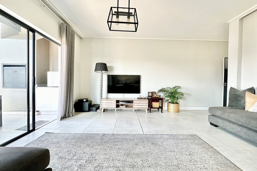 2 Bedroom Property for Sale in The Polofields Gauteng