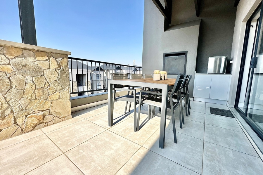 2 Bedroom Property for Sale in The Polofields Gauteng