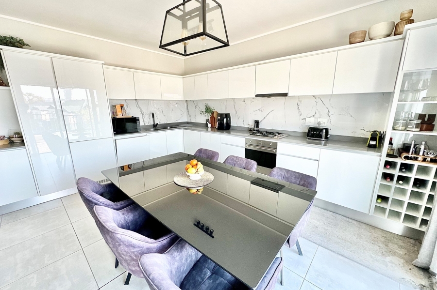 2 Bedroom Property for Sale in The Polofields Gauteng