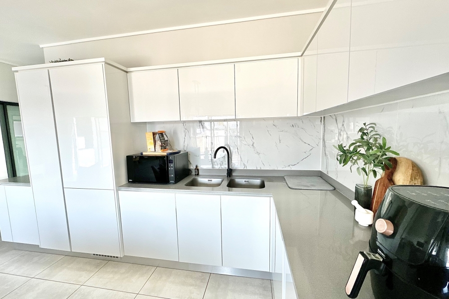 2 Bedroom Property for Sale in The Polofields Gauteng