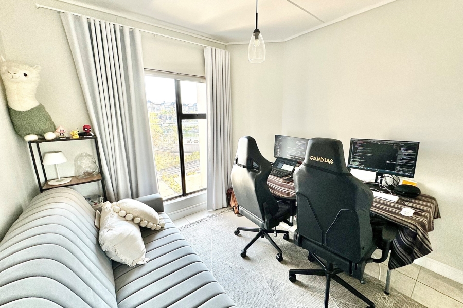2 Bedroom Property for Sale in The Polofields Gauteng