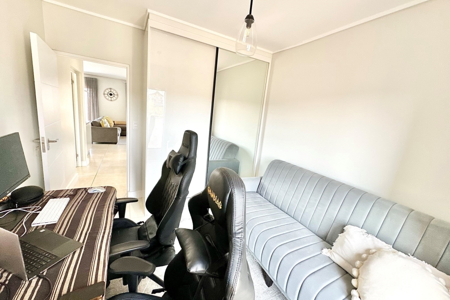 2 Bedroom Property for Sale in The Polofields Gauteng