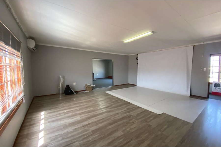 Commercial Property for Sale in Three Rivers Gauteng