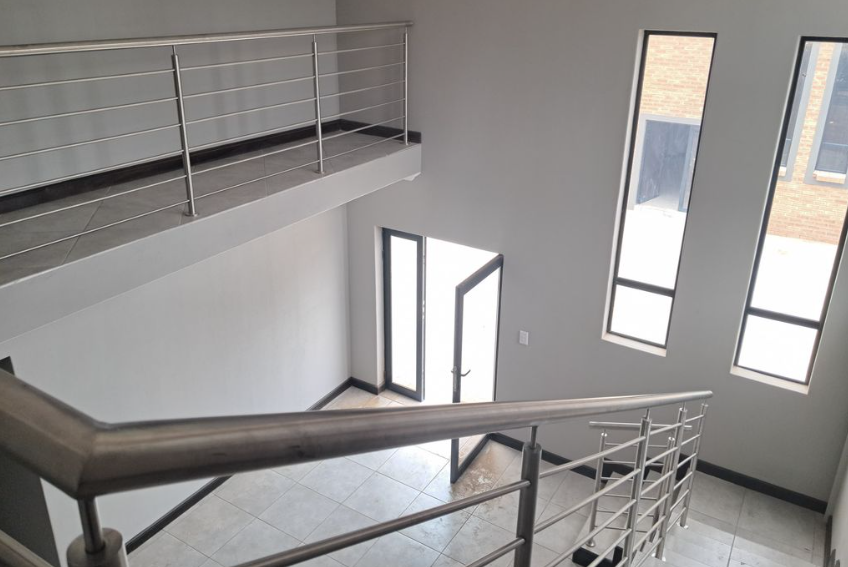To Let commercial Property for Rent in Alrode South Gauteng