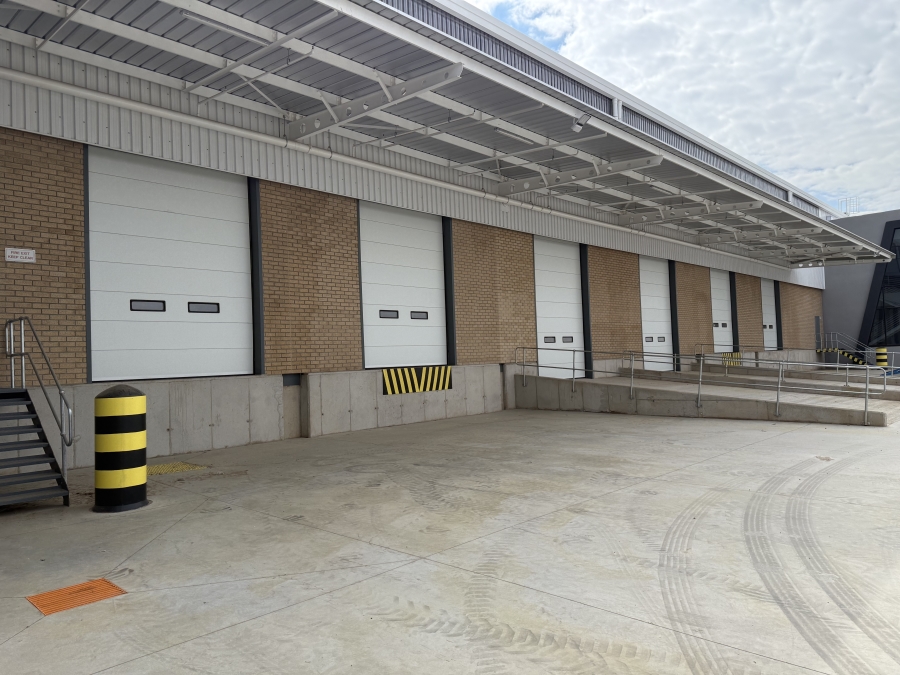 To Let commercial Property for Rent in Airport Park Gauteng